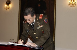 Juramentacion-Ministro-de-Defensa-1[1]