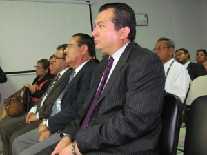 Viceministro de Trabajo y Previsión Social: Óscar Morales (primer plano).