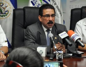 Vice Ministro de Trasporte: Salvador Nelson Napoleón García Rodríguez.