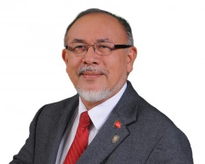 Ministro de Agricultura y Ganadería: Orestes Fredesman Ortez Andrade.