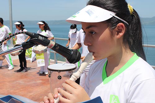 La energía juvenil, infaltable.