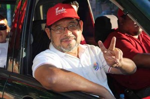 Simón Paz habría ganado en Mejicanos, San Salvador.