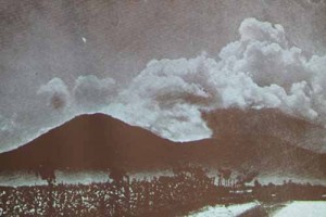En semanas posteriores. La erupción duró cinco meses, desde junio de 1917.
