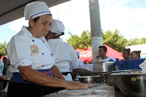La septuagenaria María Barrera, es un ícono en la tradición.