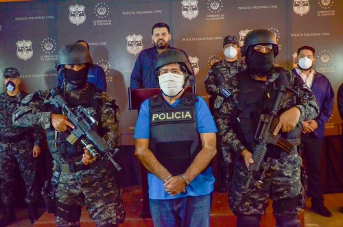 presentan a empresario que habría evadido millonarios impuestos