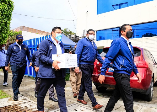 Ministro de Hacienda da aviso por nuevos casos por $900 mil presuntamente evadidos.