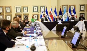 Reunión para buscar agenda de integración centroamericana