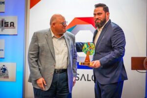 Casalco da reconocimiento a Alcalde Mario Durán por aportes al sector